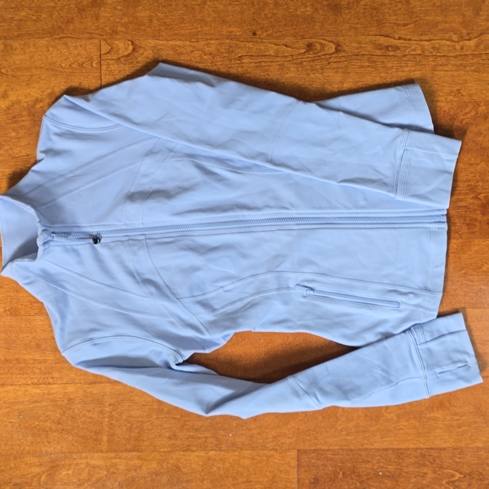 Lululemon Define Jacket. Light blue. size 6 - Picture 5 of 11
